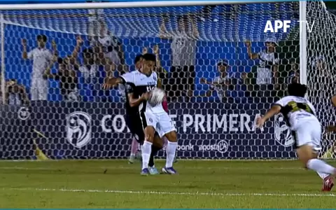 El an�lisis arbitral del penal para Olimpia ante Sportivo Ameliano