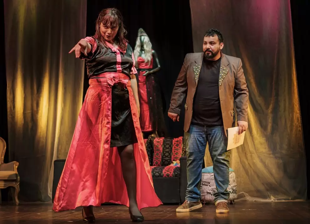 Puesta en escena de la obra "Domesticadas. El origen", dirigida por Nelson de Santaní. (foto: Dani González)