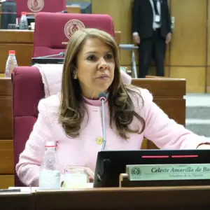Temen intento de reelecci�n presidencial tras levantamiento de sanciones a Cartes