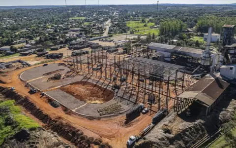 Gim�nez anuncia obras para noviembre y destaca capacidad t�cnica de Petropar.