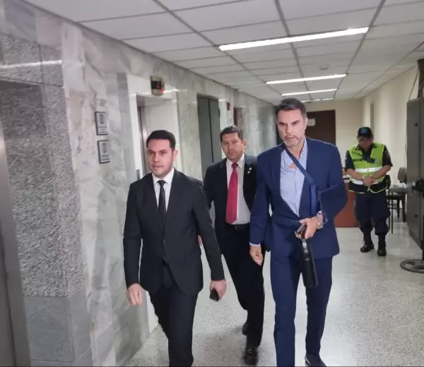 Hern�n Rivas en Poder Judicial.