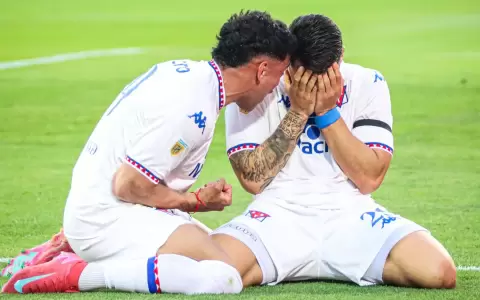 Emotivo gol del hijo de Miguel �ngel Russo