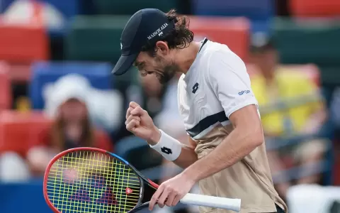 �Qui�n es Valentin Vacherot, el top-204 que elimin� a Novak Djokovic del Masters 1000 de Shangh�i?