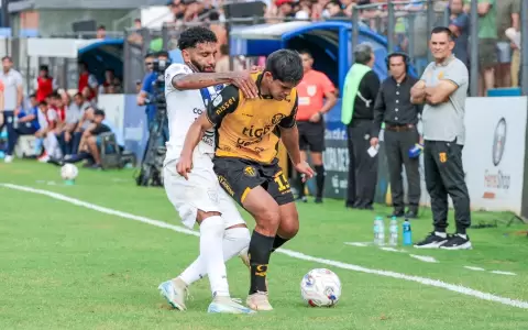 Sonr�e Cerro Porte�o: Sportivo Ameliano estropea el aniversario 122 a Guaran�