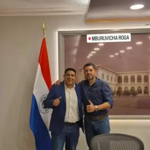 Alliana le marca la cancha a Chase y respalda al diputado "expulsado" de Honor Colorado