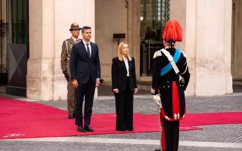 Santiago Pe�a fue recibido por la primera ministra de Italia, Giorgia Meloni.