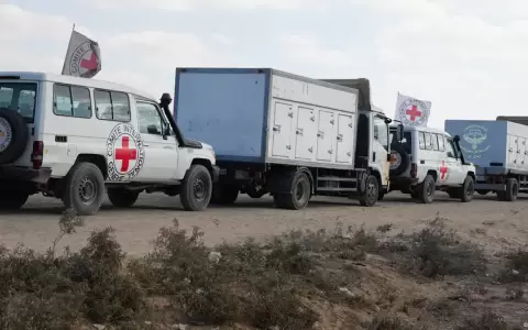 La nueva entrega de restos de palestinos fallecido estuvo a cargo de la Cruz Roja, que traslad� los cuerpos hasta el Hospital Nasser en Franja da Gaza