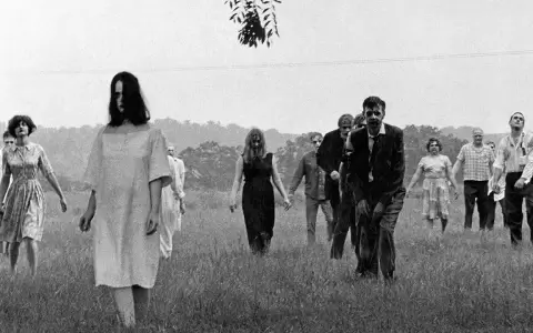 "La noche de los muertos vivientes" (1968) de George A. Romero.
