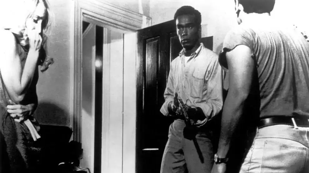 La noche de los muertos vivientes (1968) de George A. Romero. Fotograma