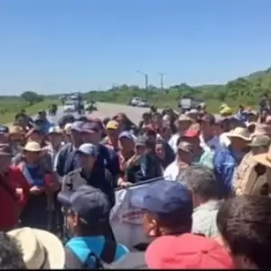Productores de papa y cebolla protestan contra el contrabando y la falta de control