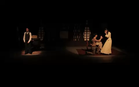 Puesta en escena de "Eligio Ayala. La muerte del pensador de Rodin", dirigida por Walter Mers. Cortes�a