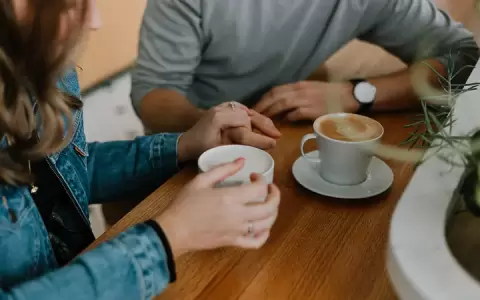 "Date till you hate"