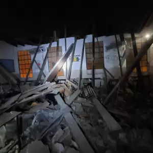 Colegio privado de Lambar� se derrumba este domingo, hecho que pudo terminar en tragedia