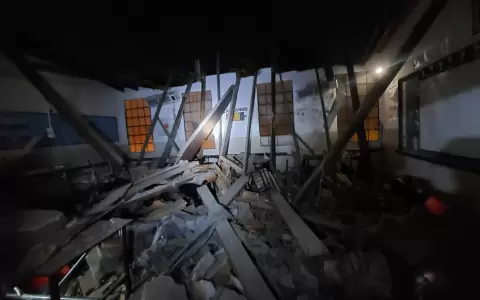 Derrumbe en el Colegio Privado Nazaret, de la ciudad de Lambar�.