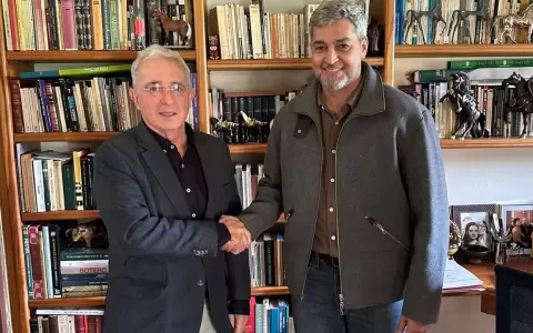 Abdo con Uribe.