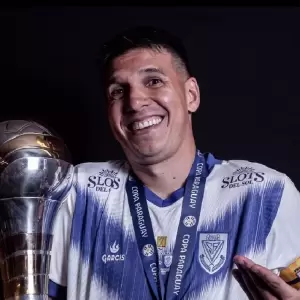Pablo Zeballos reapareci� con un picante mensaje tras la eliminaci�n de Cerro Porte�o