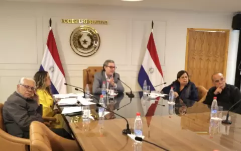 Comisi�n del Senado.
