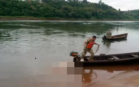 El cuerpo fue hallado flotando en el r�o Paran�, dentro de una bolsa de arpillera.