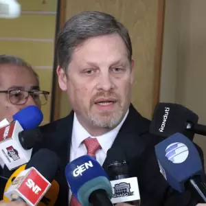 Cartistas dilatar�an otra vez debate sobre la protecci�n a periodistas y defensores de DD. HH.