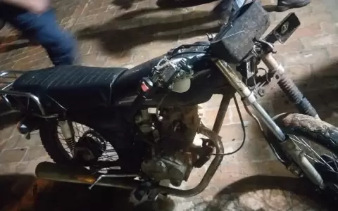 Asalto en una motocicleta.