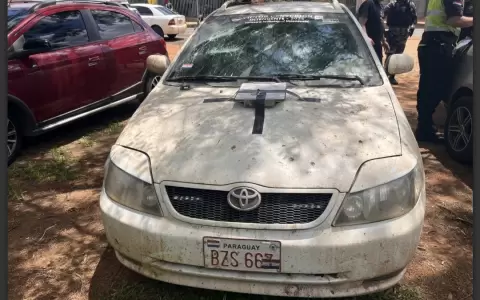 Veh�culo del funcionario de la Justicia Electoral.