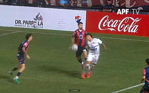 El an�lisis arbitral de las jugadas m�s pol�micas del Cl�sico de Barrio Obrero