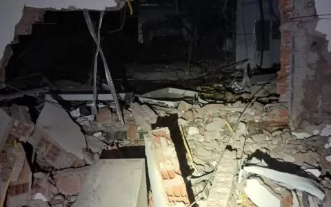 Restos de balas y paredes destruidas evidencian la violencia del ataque armado contra el banco en Katuet�.