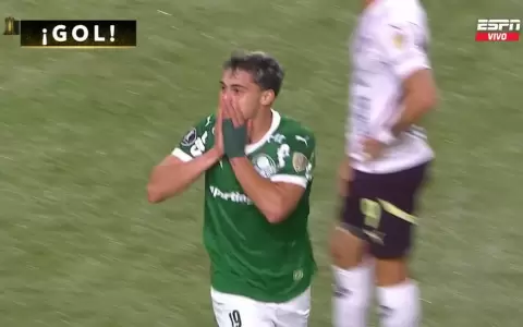 �Gol de Ram�n Sosa para so�ar con la remontada de Palmeiras!