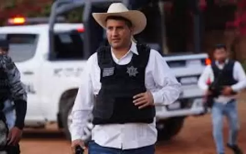 Carlos Manzo Rodr�guez.