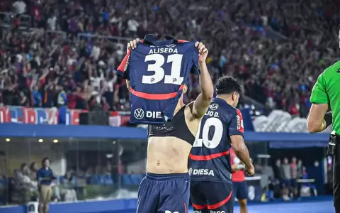 Cerro Porte�o gana la "final anticipada" a Guaran� y sue�a con el t�tulo