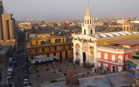Vista a�rea de la iglesia matriz del Callao, Per�.