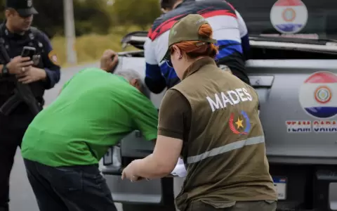 Controles del MADES retiran artes de pesca ilegales.