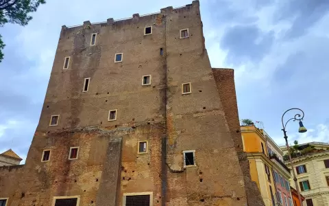 La Torre dei Conti de Roma.
