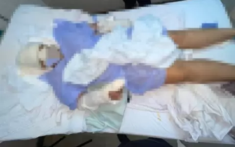 La mujer fue auxiliada tras m�s de una hora de espera, seg�n denunciaron sus familiares.