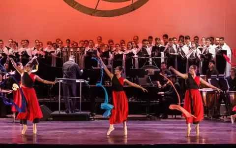 Coro Sof�a Mendoza y la Compa��a de Danza del IMA.