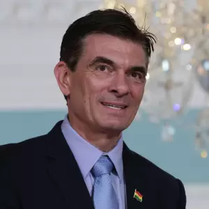 El Gobierno mantiene el fin del subsidio al di�sel en el nuevo decreto acordado con los sindicatos