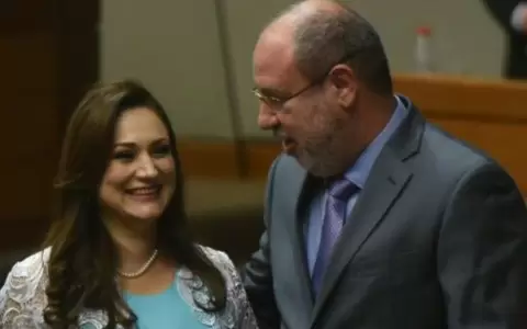 Roc�o Abed y Justo Zacar�as.