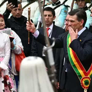 Rodrigo Paz promete que Bolivia "nunca m�s" estar� "de espalda al mundo"