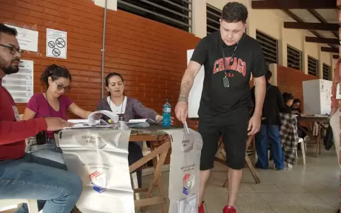 El proyecto de ley que ser� presentado platea un sistema mixto de votaci�n.