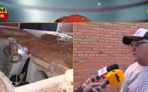 El veh�culo cay� en un canal sin se�alizaci�n, en plena v�a p�blica.