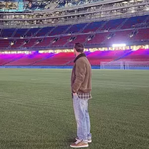 Lionel Messi visit� el Camp Nou: "Ojal� alg�n d�a pueda volver"