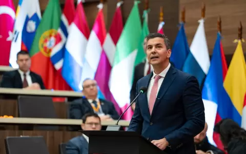 Santiago Pe�a en la inauguraci�n de la Cumbre.