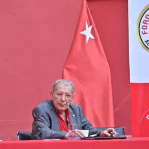 "Hay traici�n dentro del Partido Colorado", afirma "Cal�" Galaverna