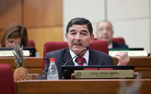 Carlos N��ez Ag�ero.