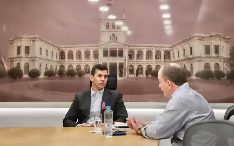 Carlos Fern�ndez Valdovinos y Santiago Pe�a.