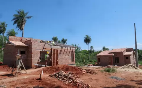 Obras de construcci�n avanzan como parte de las soluciones habitacionales que el pa�s demanda.