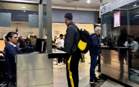 Migraciones recomienda verificar documentos antes de viajar.