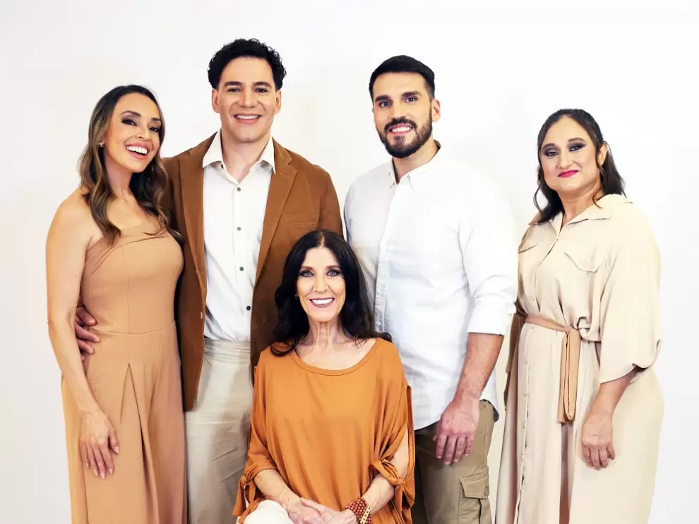 Elenco de "Dicen que de noche cuesta más", escrita y dirigida por Hugo Luis Robles.