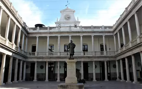 Universidad de Valencia en Espa�a.