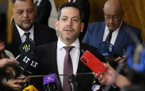 Ra�l Latorre, diputado.